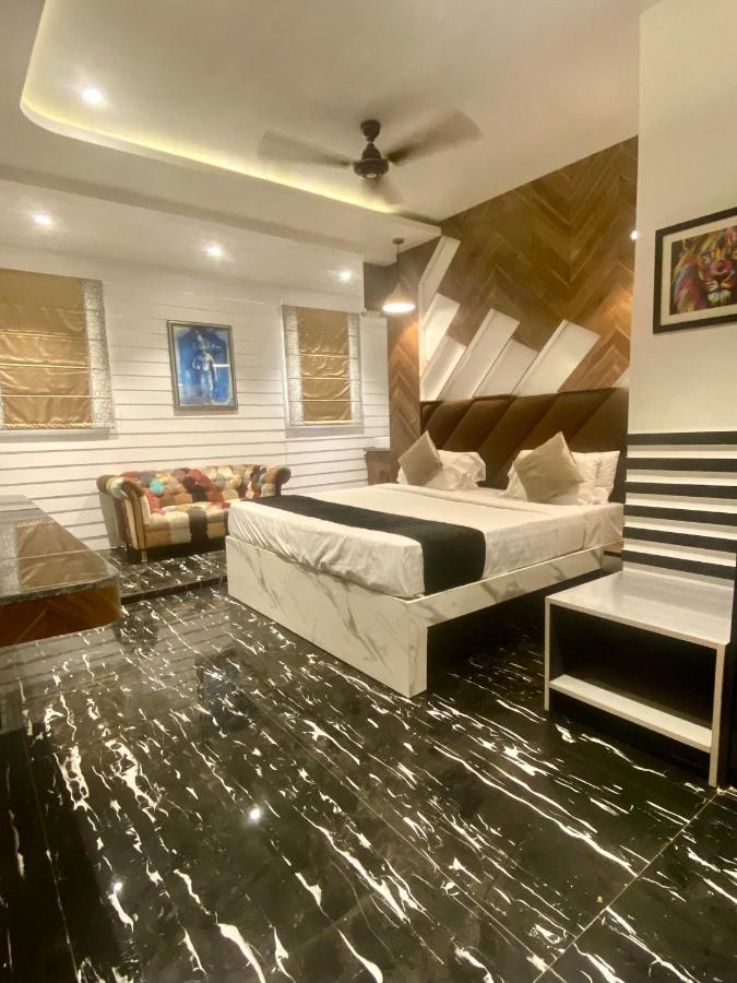 Itsy Hotels Banana Boutique Varanasi Exterior photo