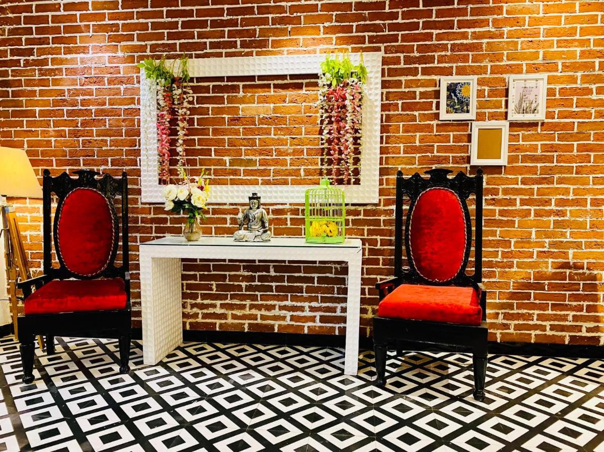 Itsy Hotels Banana Boutique Varanasi Exterior photo