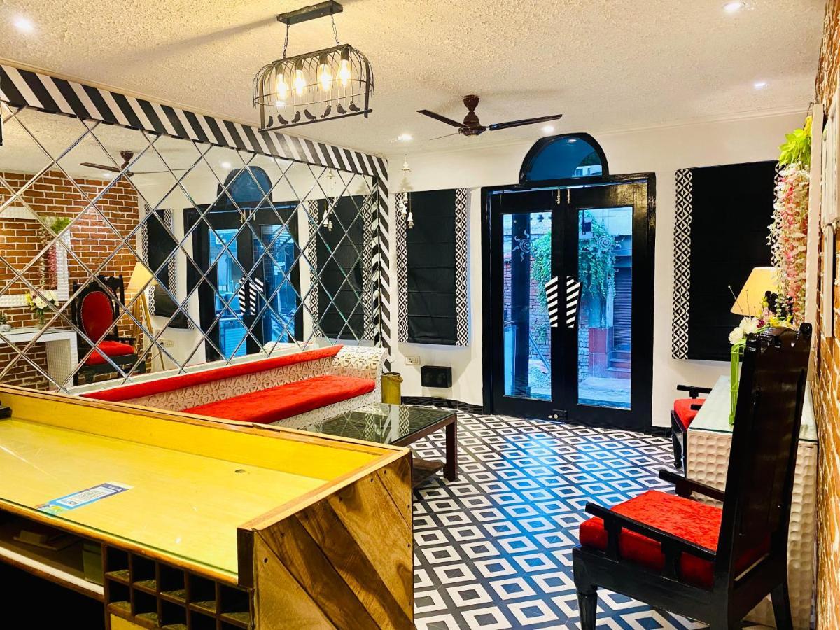 Itsy Hotels Banana Boutique Varanasi Exterior photo