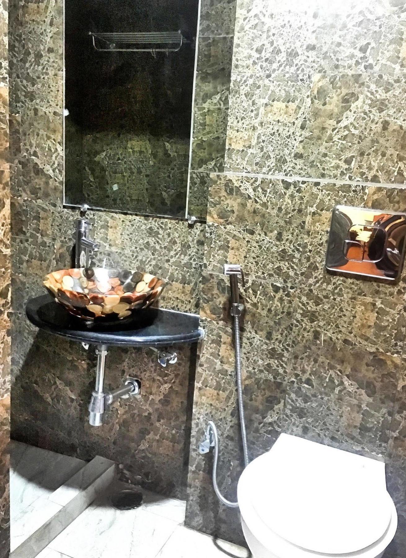 Itsy Hotels Banana Boutique Varanasi Exterior photo